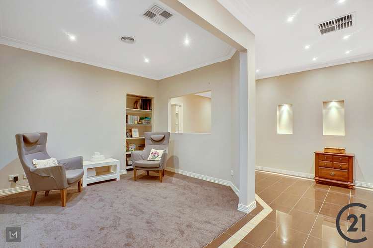 Sixth view of Homely house listing, 4 Fairfield Glade, Craigieburn VIC 3064