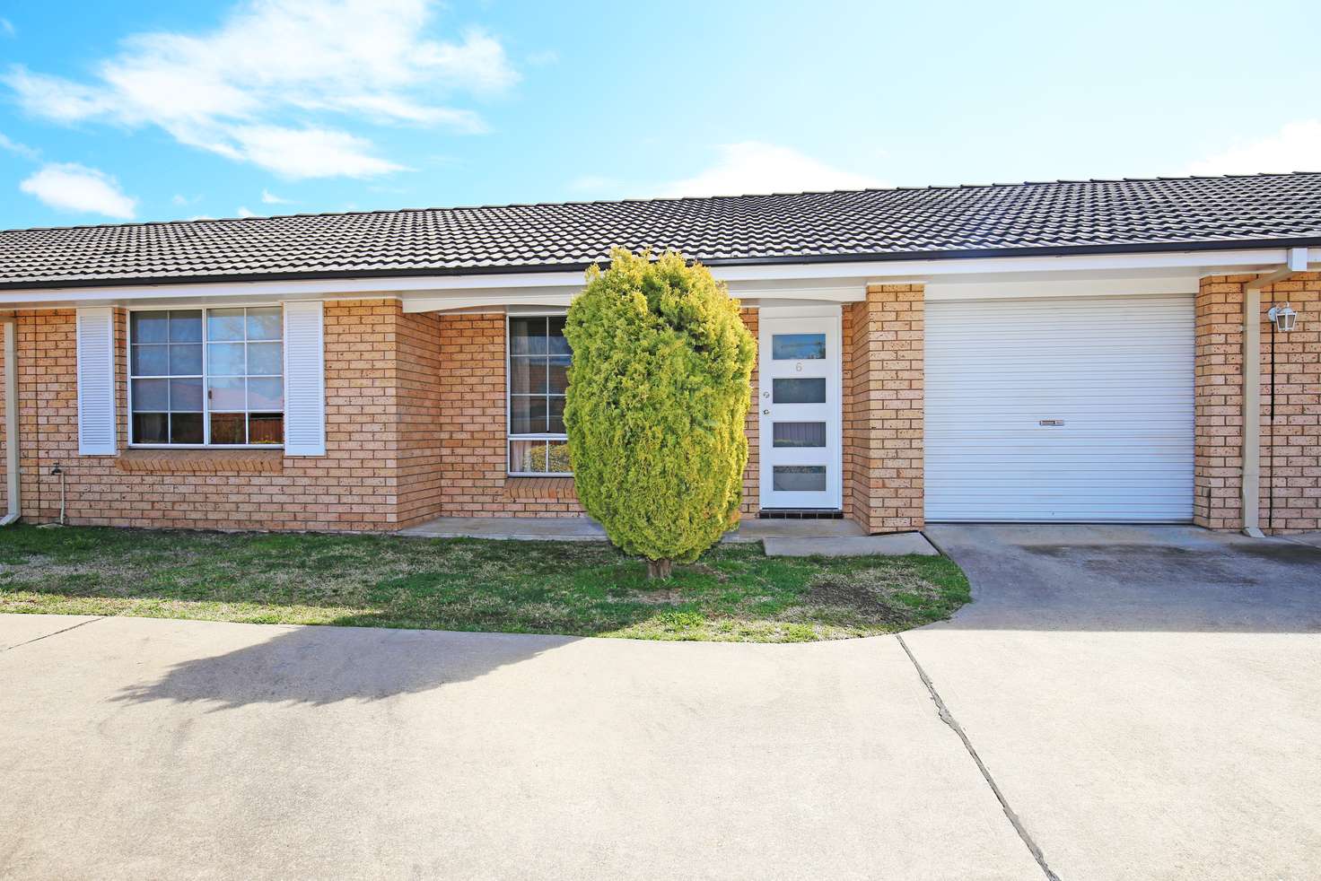 Main view of Homely unit listing, 6/220 Piper Street, Bathurst NSW 2795