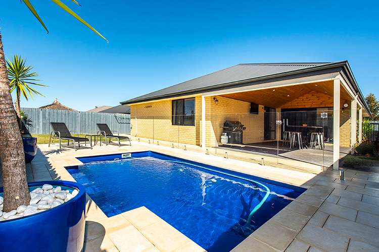 20 Mitre Bend, Ellenbrook WA 6069