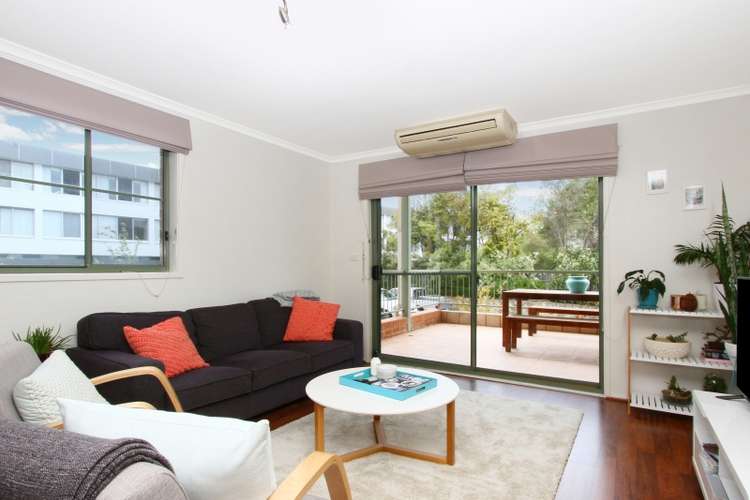 Main view of Homely apartment listing, 1/9 Oxley Street, Griffith ACT 2603