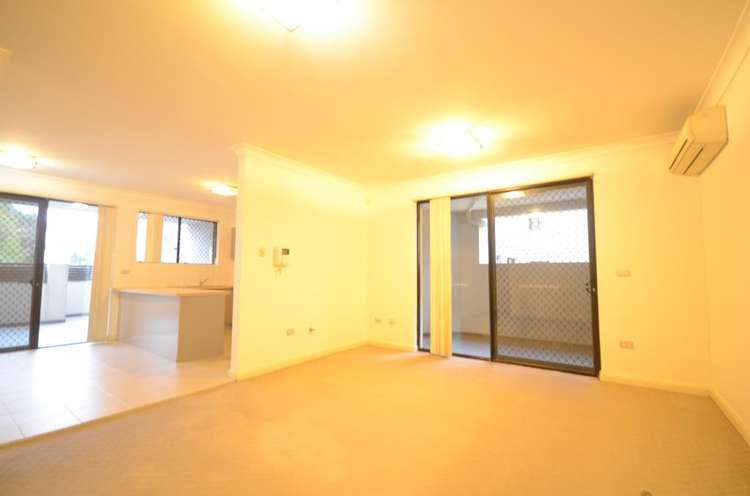 Main view of Homely unit listing, 14/30-32 Lydbrook Street, Westmead NSW 2145