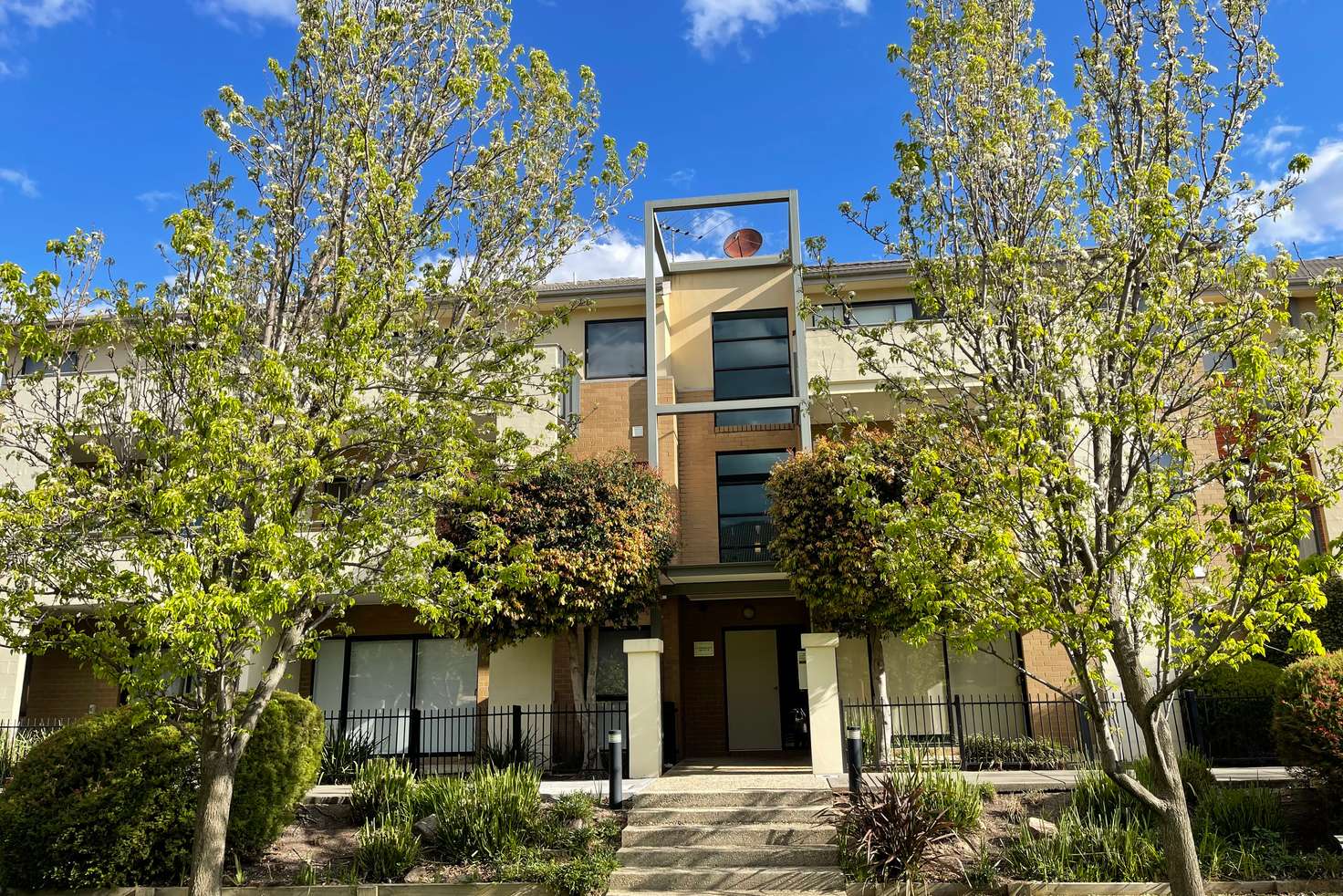 Main view of Homely apartment listing, 33/2 Greenfield Drive, Clayton VIC 3168