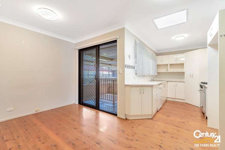 Fifth view of Homely house listing, 7 Faust Glen, St Clair NSW 2759