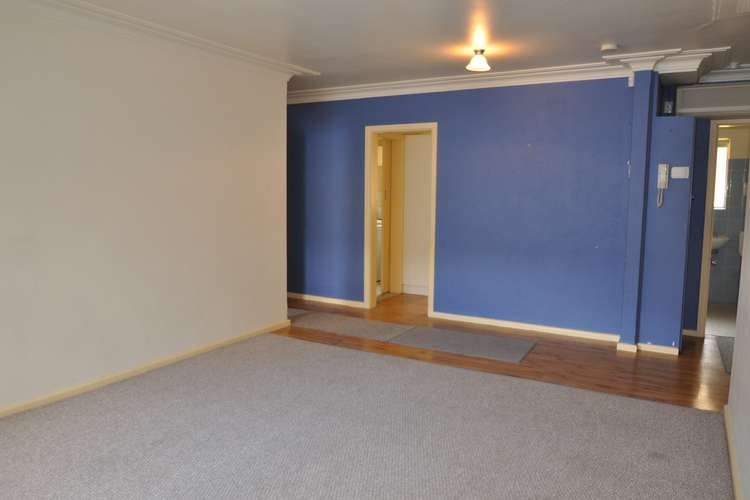Third view of Homely apartment listing, 3/282 Macquarie Street, Dubbo NSW 2830