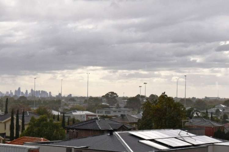 Fifth view of Homely apartment listing, 204/663-667 Centre Road, Bentleigh East VIC 3165