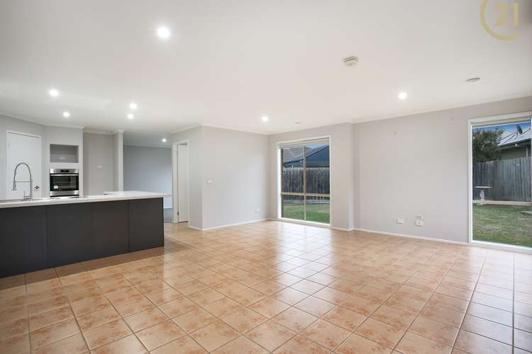 Fourth view of Homely house listing, 5 Kurnwill Place, Berwick VIC 3806
