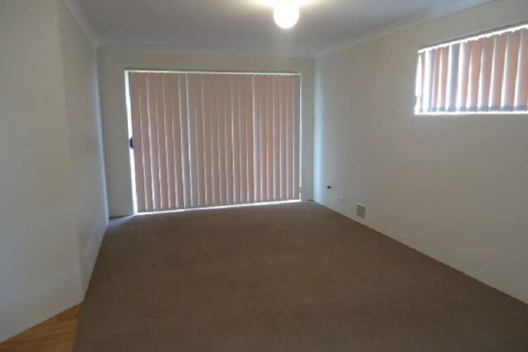 Fourth view of Homely unit listing, 3/16 Inverness Court, Cooloongup WA 6168