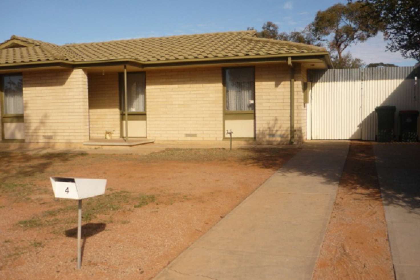 Main view of Homely semiDetached listing, 4 Hurcombe Crescent, Port Augusta West SA 5700