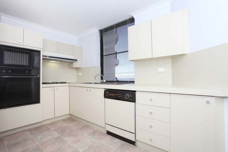 Fifth view of Homely apartment listing, 27/6A Valley Road, Halls Head WA 6210