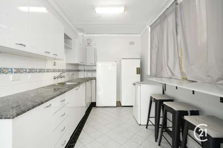 Third view of Homely unit listing, 6/105 Ocean Parade, Blue Bay NSW 2261