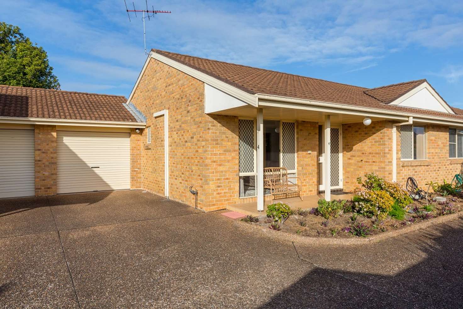 Main view of Homely villa listing, 4/3 Francis Street, Cardiff South NSW 2285