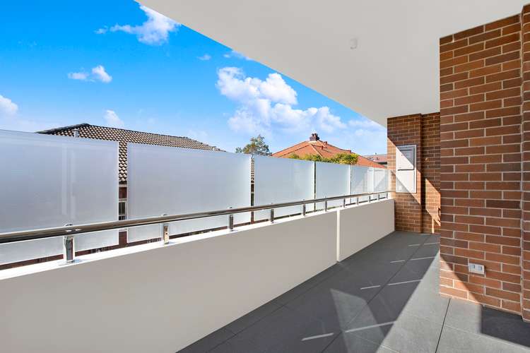 Fifth view of Homely apartment listing, 3/4 Hastings Parade, North Bondi NSW 2026