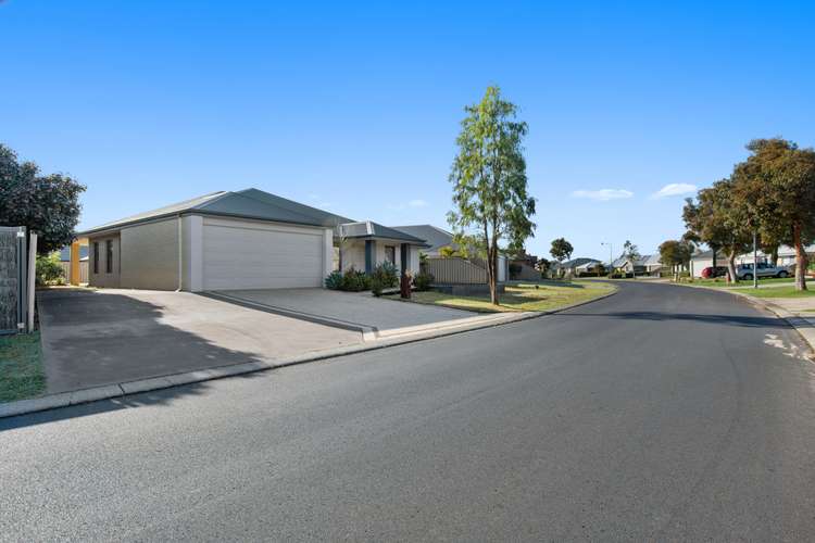 Second view of Homely house listing, 3 Apsley Circle, Millbridge WA 6232