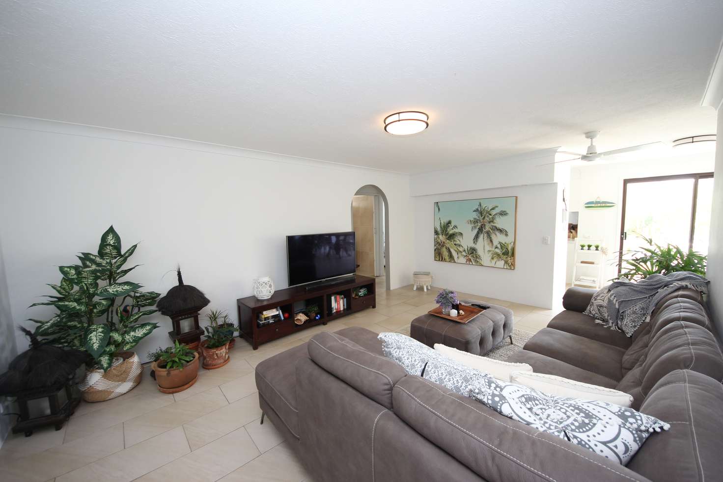 Main view of Homely apartment listing, 2/28 Dudley Street, Mermaid Beach QLD 4218