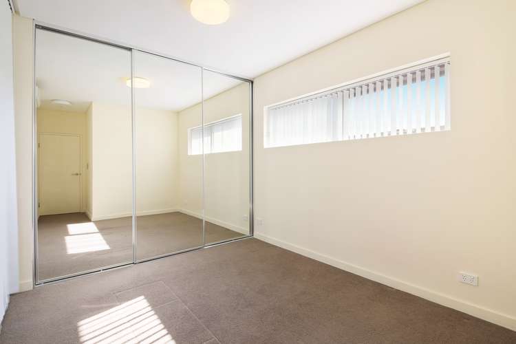 Sixth view of Homely apartment listing, 307/2 Discovery Point Place, Wolli Creek NSW 2205