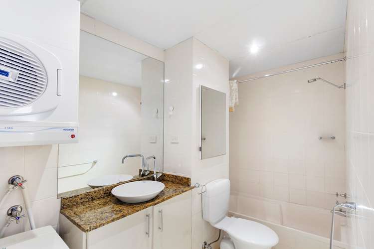 Third view of Homely apartment listing, 1667/37 King Street, Sydney NSW 2000