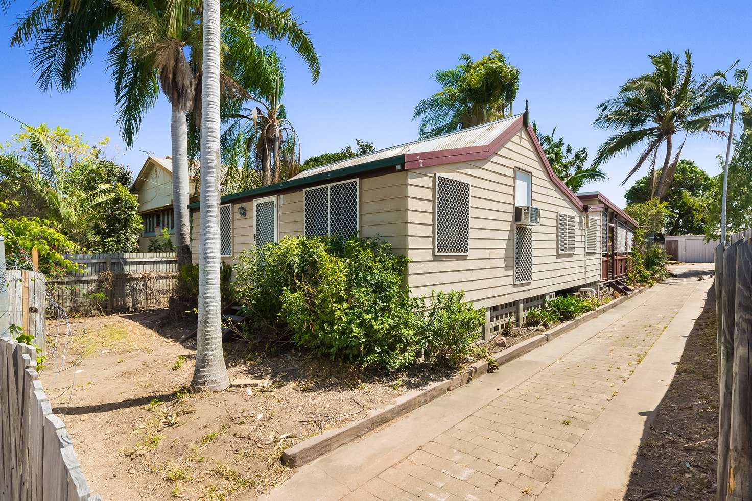 Main view of Homely house listing, 1 Piccadilly Street, Hyde Park QLD 4812