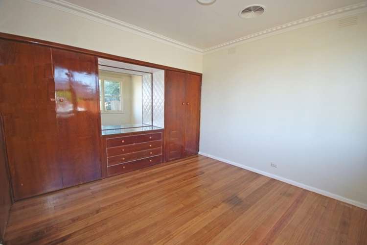 Fourth view of Homely house listing, 1 Briar Street, Bentleigh East VIC 3165