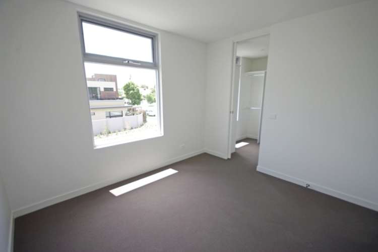 Fifth view of Homely apartment listing, 111/1 Mackie Road, Bentleigh East VIC 3165
