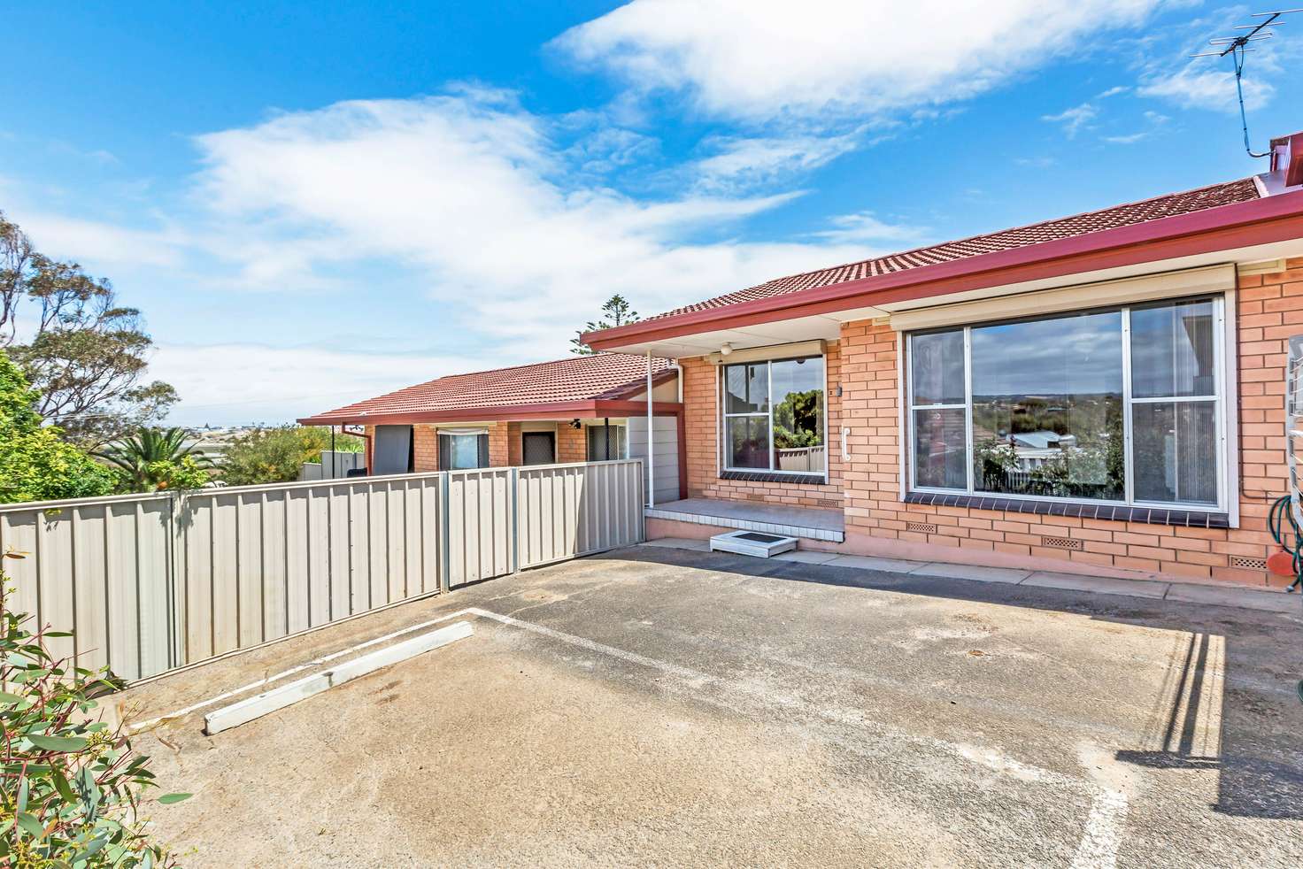 Main view of Homely unit listing, 2/50 Murray Road, Port Noarlunga SA 5167