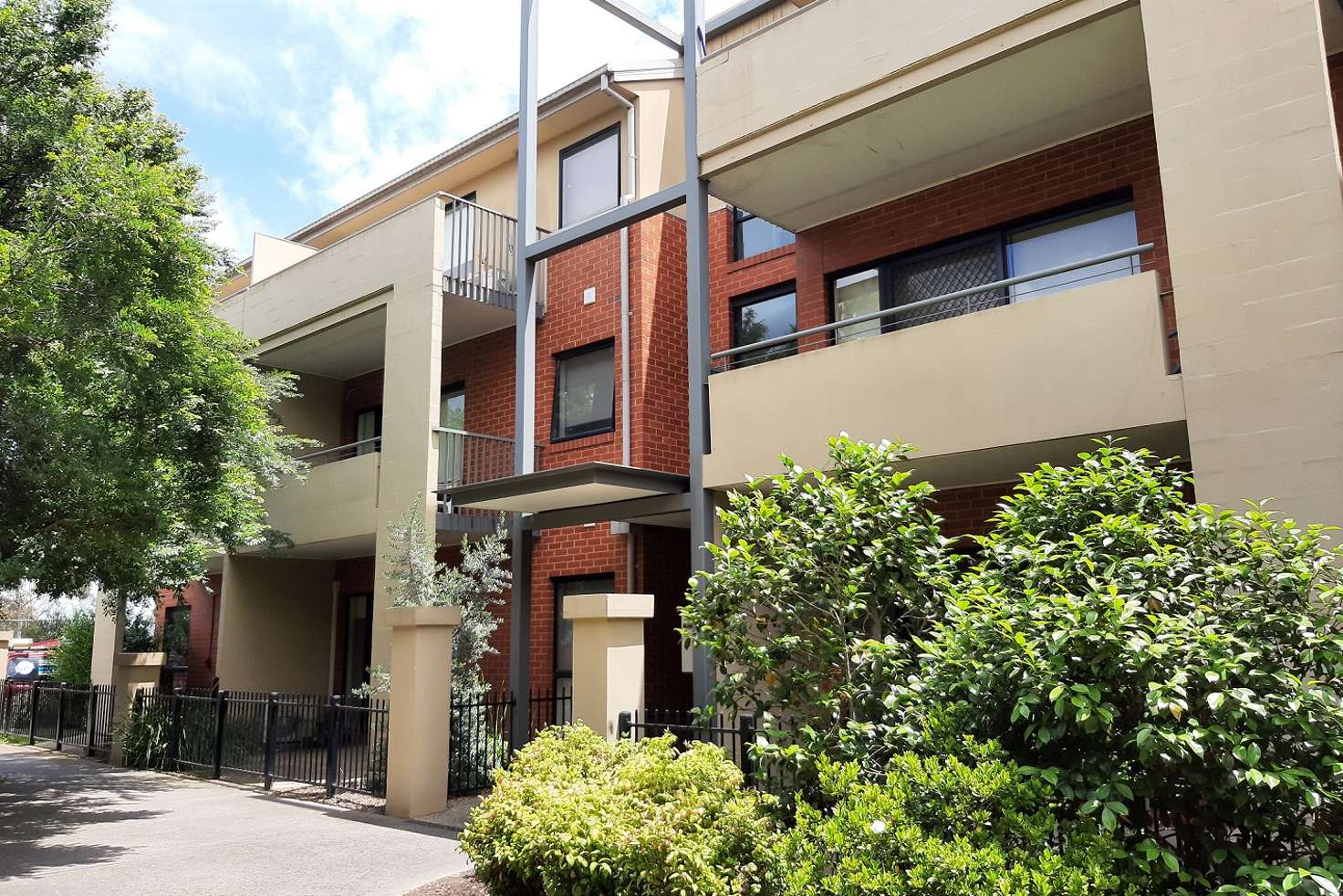 Main view of Homely apartment listing, 32/1 Greenfield Drive, Clayton VIC 3168