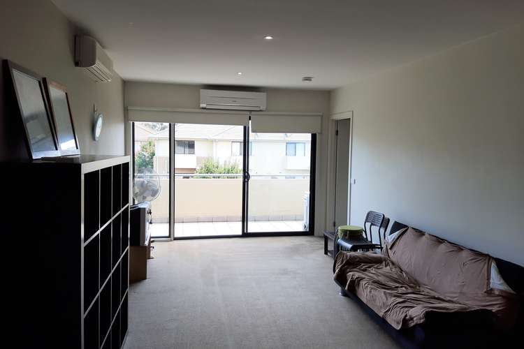 Third view of Homely apartment listing, 32/1 Greenfield Drive, Clayton VIC 3168