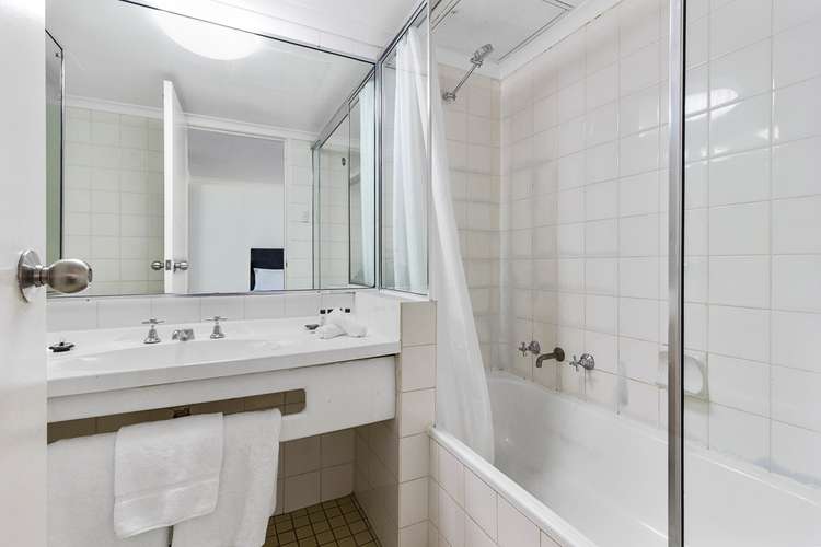 Fourth view of Homely studio listing, 811/38 College St, Sydney NSW 2000