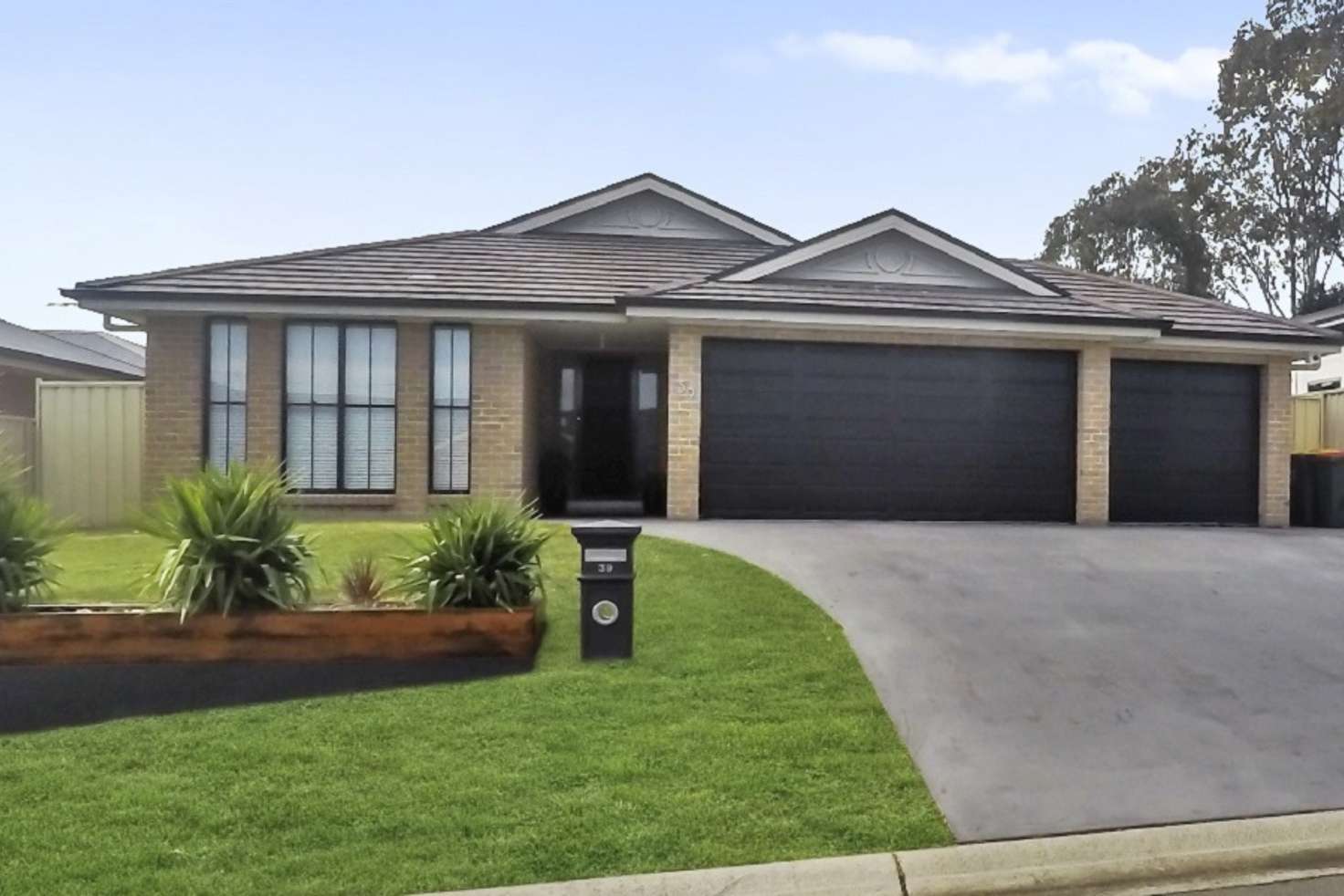 Main view of Homely house listing, 39 Strutt Crescent, Metford NSW 2323