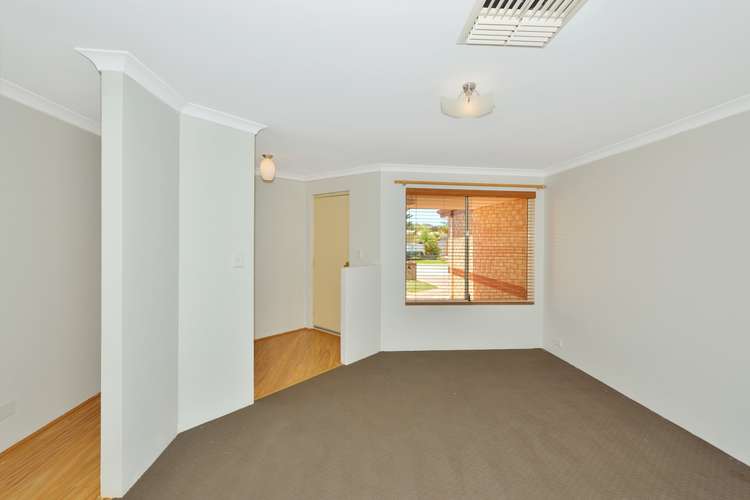 Second view of Homely house listing, 6 Beagle Court, Falcon WA 6210
