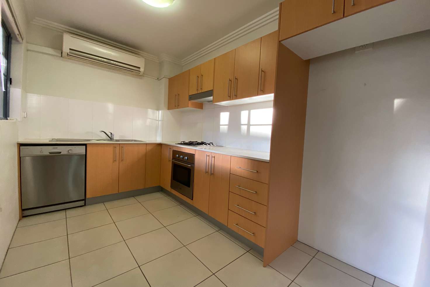 Main view of Homely apartment listing, 23/18-22 Gray Street, Sutherland NSW 2232