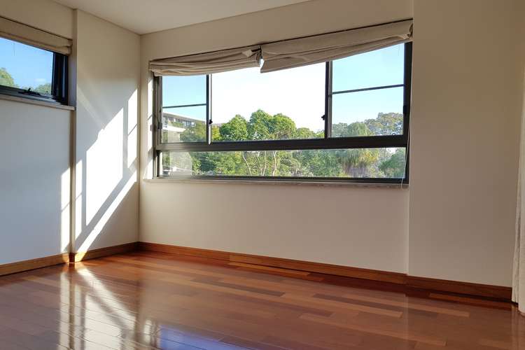 Third view of Homely apartment listing, 20/20-22 Tryon Road, Lindfield NSW 2070