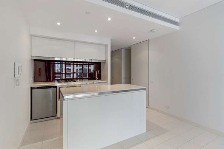Third view of Homely apartment listing, 3207/101 Bathurst Street, Sydney NSW 2000