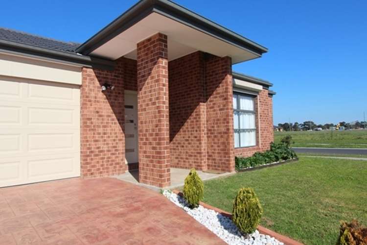 Second view of Homely house listing, 8 Yellowgum Avenue, Lyndhurst VIC 3975