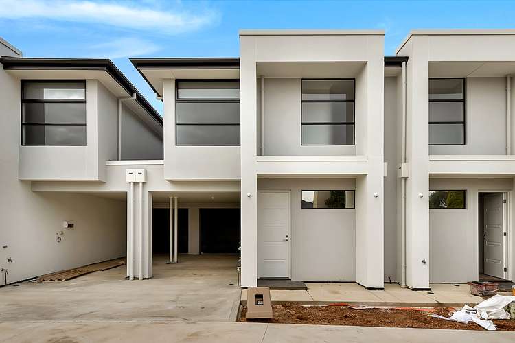 Main view of Homely townhouse listing, 2/11 Willow Crescent, Campbelltown SA 5074