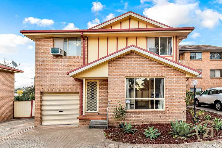 Main view of Homely townhouse listing, 2/73-74 Park Avenue, Kingswood NSW 2747
