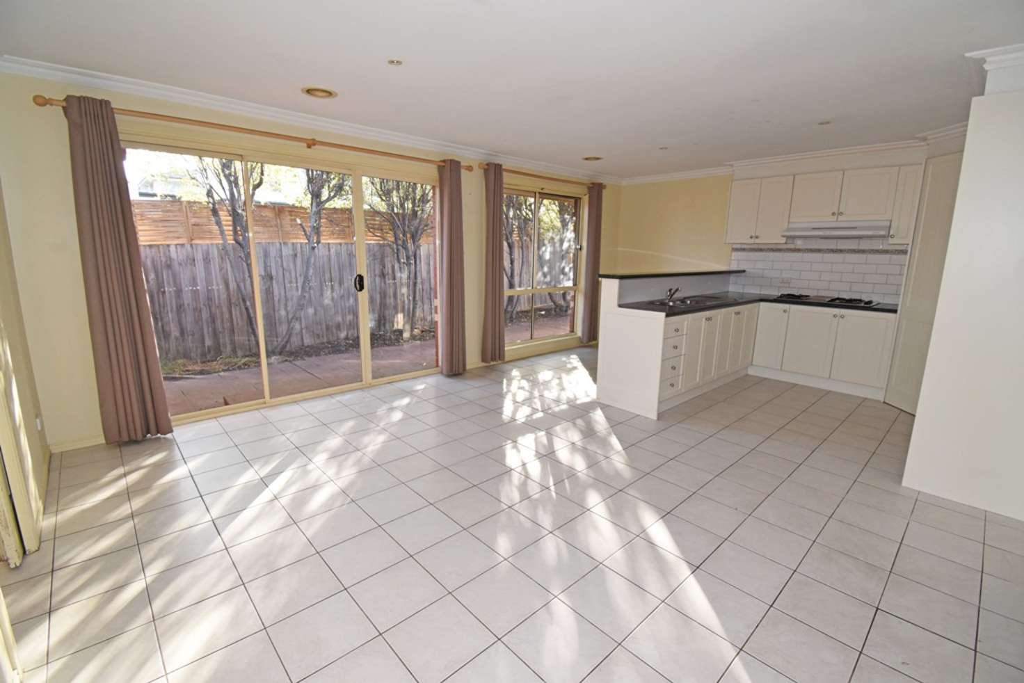 Main view of Homely unit listing, 2/50 Lahona Avenue, Bentleigh East VIC 3165