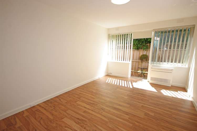 Second view of Homely apartment listing, 6/9 Brentwood Street, Bentleigh VIC 3204