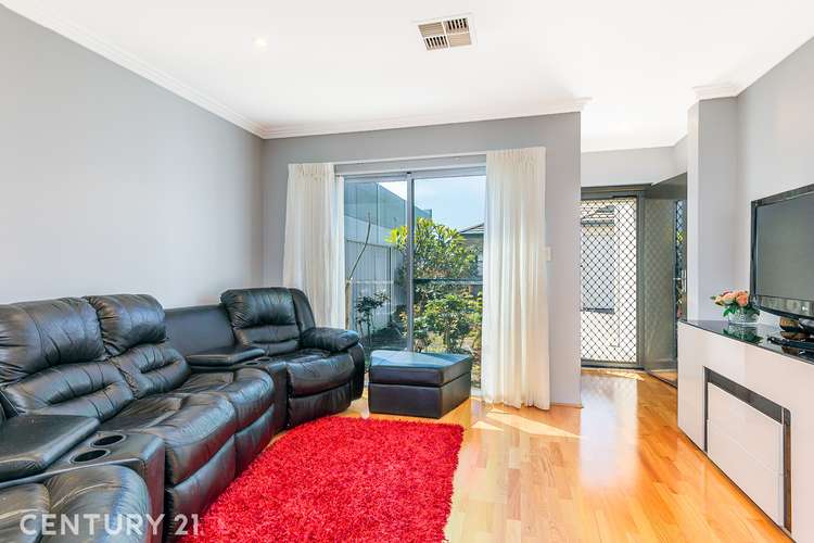 Fifth view of Homely villa listing, 2/9 Parnell Way, Canning Vale WA 6155