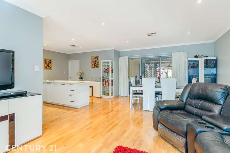 Sixth view of Homely villa listing, 2/9 Parnell Way, Canning Vale WA 6155