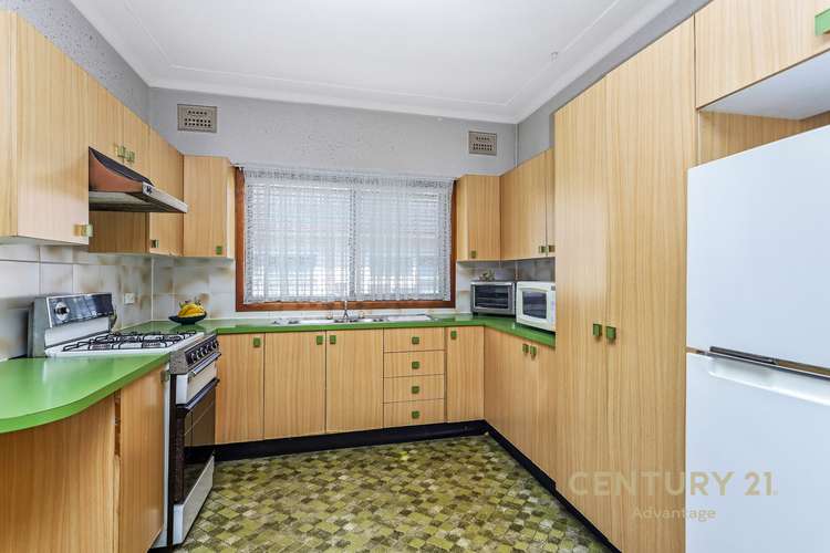 Fifth view of Homely house listing, 33 Craddock Street, Wentworthville NSW 2145