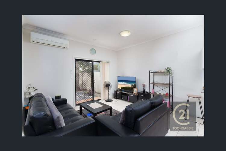 Third view of Homely villa listing, 5/133 Toongabbie Road, Toongabbie NSW 2146