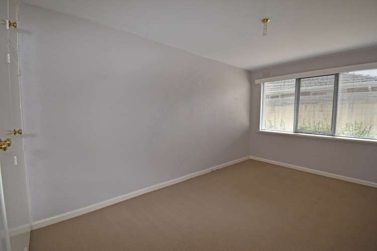 Fifth view of Homely apartment listing, 2/11 Whitmuir Road, Bentleigh VIC 3204