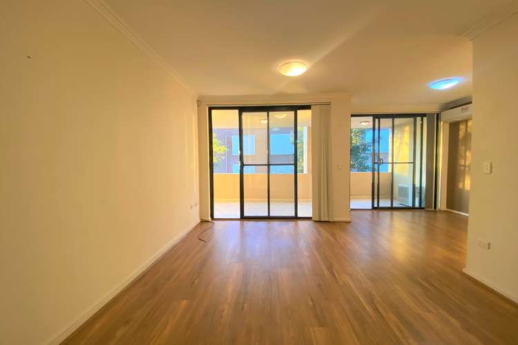 Second view of Homely apartment listing, 4/40-42 Lydbrook Street, Westmead NSW 2145