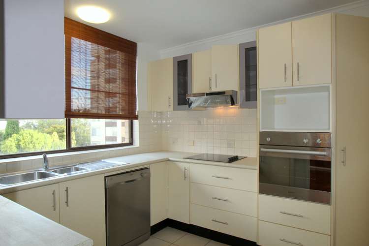 Third view of Homely apartment listing, 16/19 Selwyn Street, Wollstonecraft NSW 2065