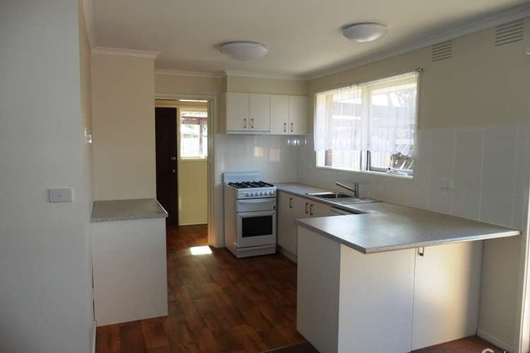 Second view of Homely house listing, 5 Trevor Court, Keysborough VIC 3173