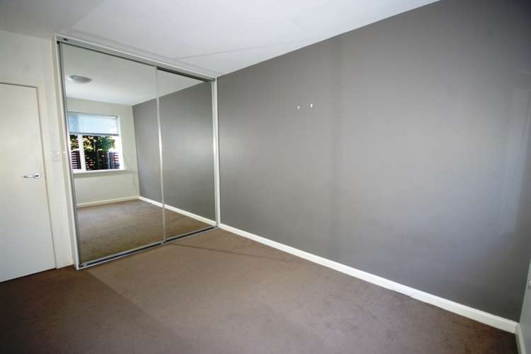 Fourth view of Homely apartment listing, 2/23 Whitmuir Road, Bentleigh VIC 3204