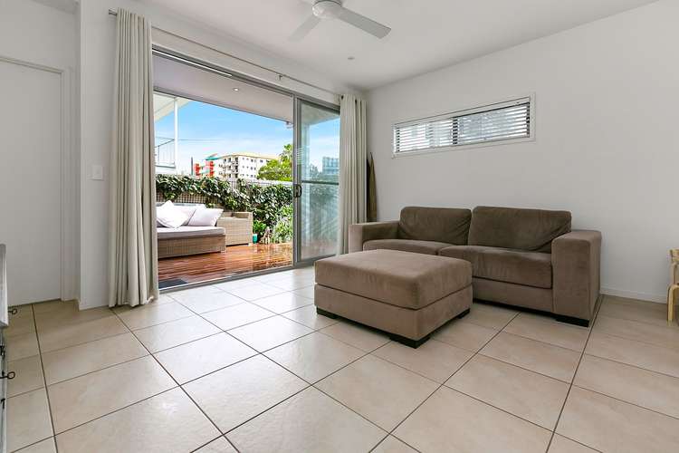 Second view of Homely townhouse listing, 1/129 Duporth Avenue, Maroochydore QLD 4558