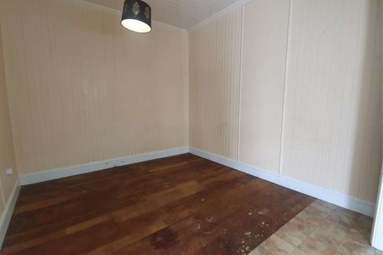 Third view of Homely studio listing, 4/31 Cedar Street, Wynnum QLD 4178