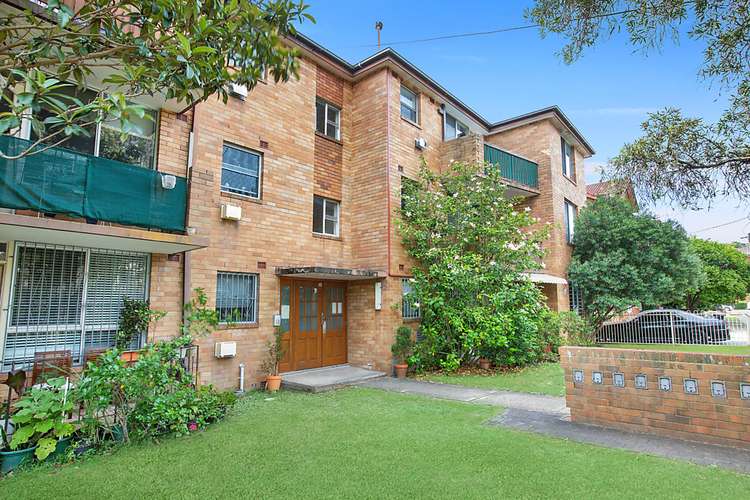 Main view of Homely unit listing, 18/37 Mascot Drive, Eastlakes NSW 2018