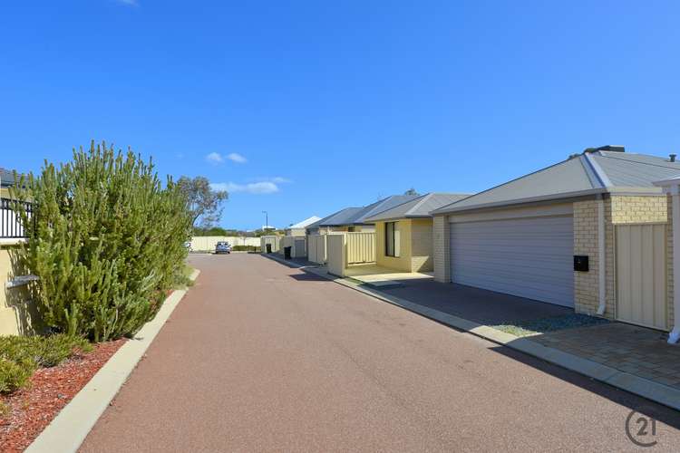 Fourth view of Homely house listing, 2 Toora Mews, Lakelands WA 6180